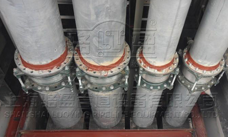 波紋<a href=http://www.leyujiaxiao.com target=_blank class=infotextkey>補償器</a>安裝現(xiàn)場圖