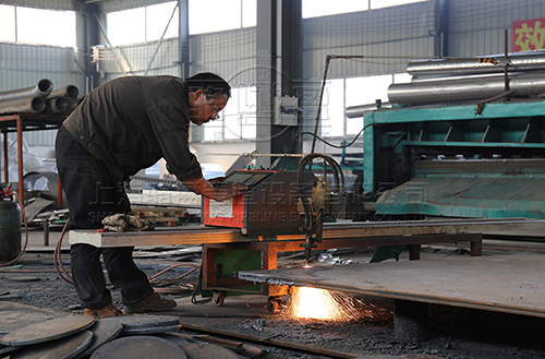 澳門風(fēng)順堂區(qū)<a href=http://www.leyujiaxiao.com target=_blank class=infotextkey>補(bǔ)償器</a>生產(chǎn)現(xiàn)場